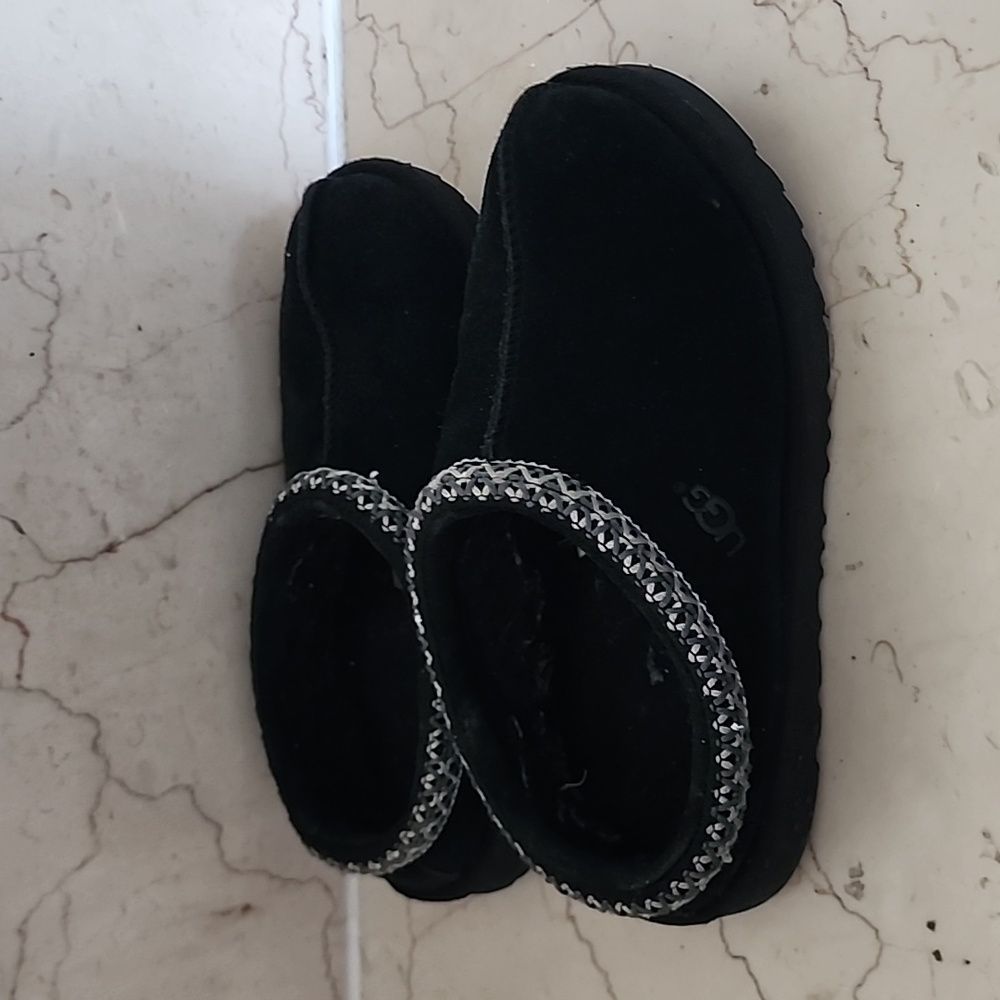 Ugg